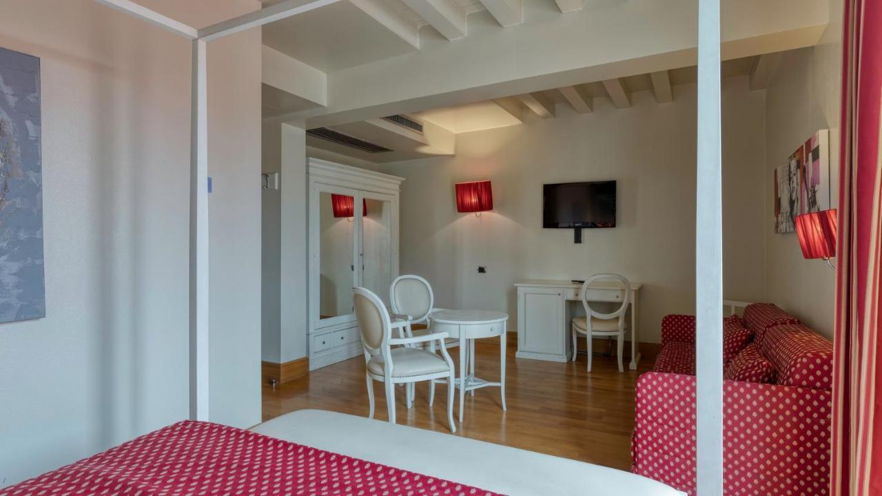 Hotel Fiera Di 4*