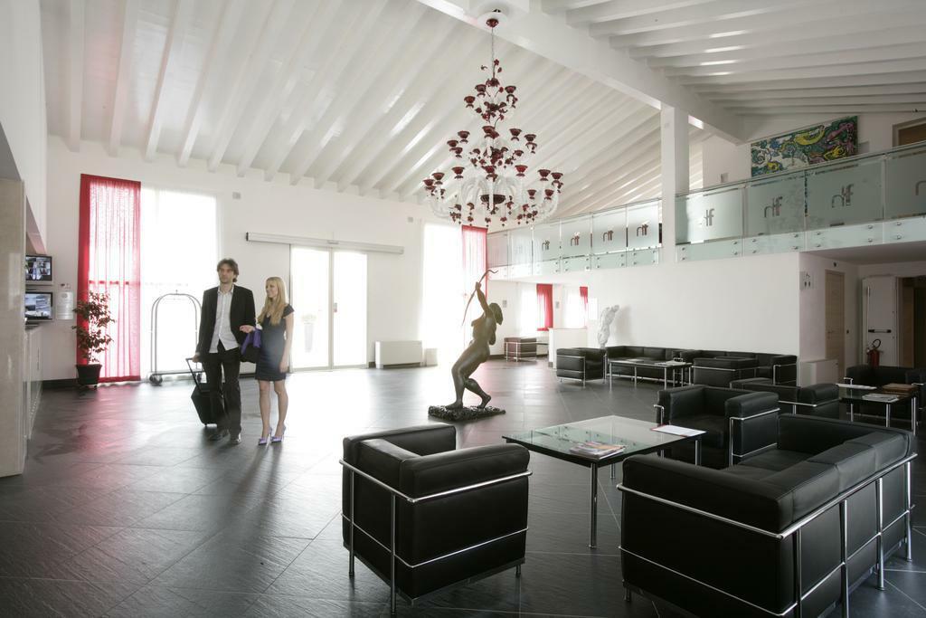 Hotel Fiera Di 4*